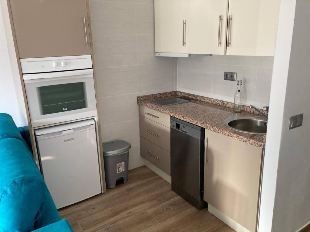Apartamento Estudio En Chinasol Primera Linea Playa San Cristobal Almuñécar Dış mekan fotoğraf